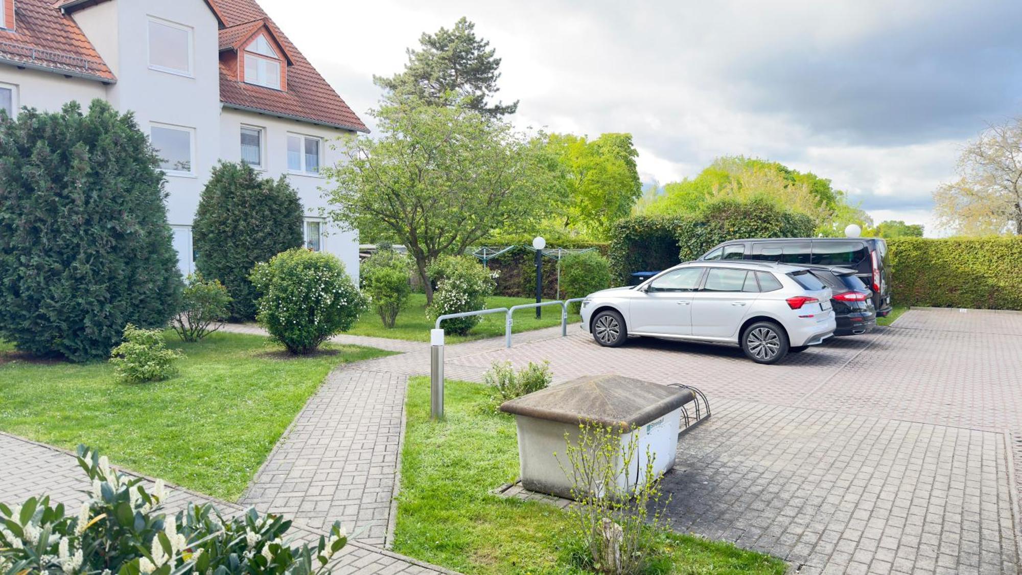 Fewo Am Park - 4P, Boxspringbett, Balkon, Smarttv, Gesundbrunnen, Familienfreundlich Хале Екстериор снимка